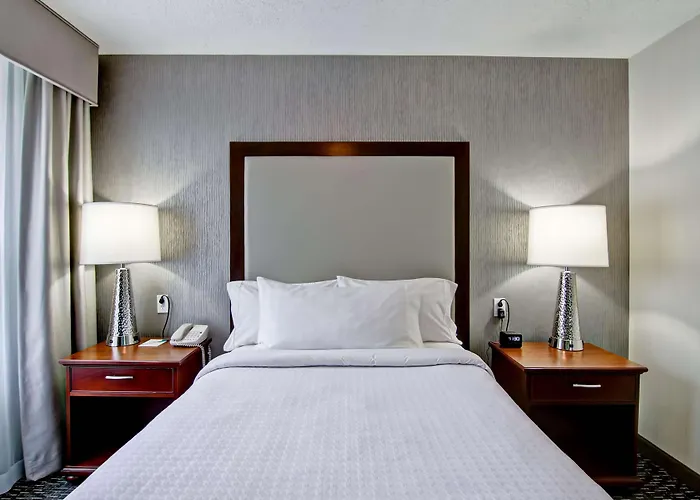 Poplar Inn And Suites